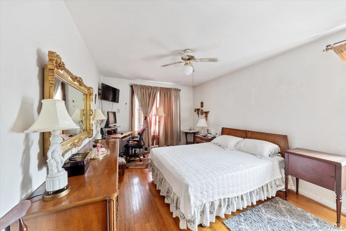 4265 Webster Avenue, Unit 7C photo 17