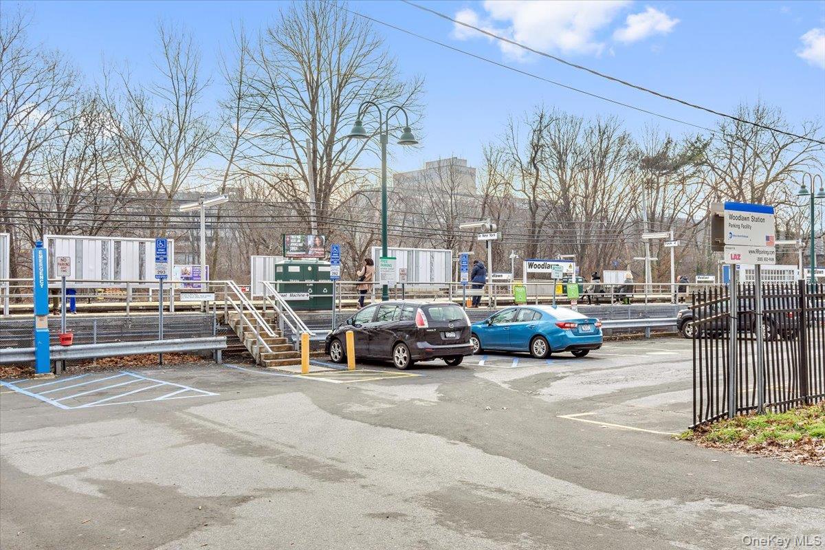 4265 Webster Avenue, Unit 7C photo 20