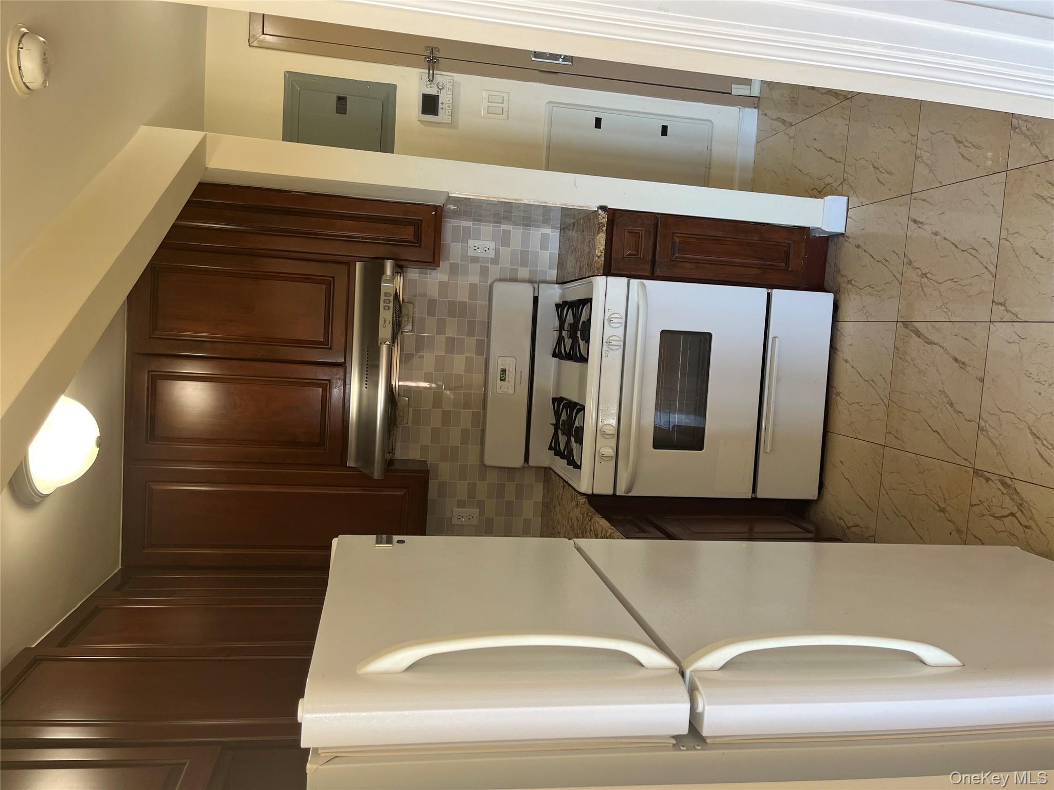 13621 Latimer Place, Unit 3K photo 2