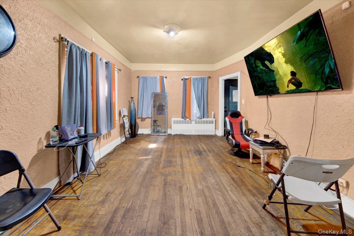 4122 Wickham Avenue – For Sale photo 3