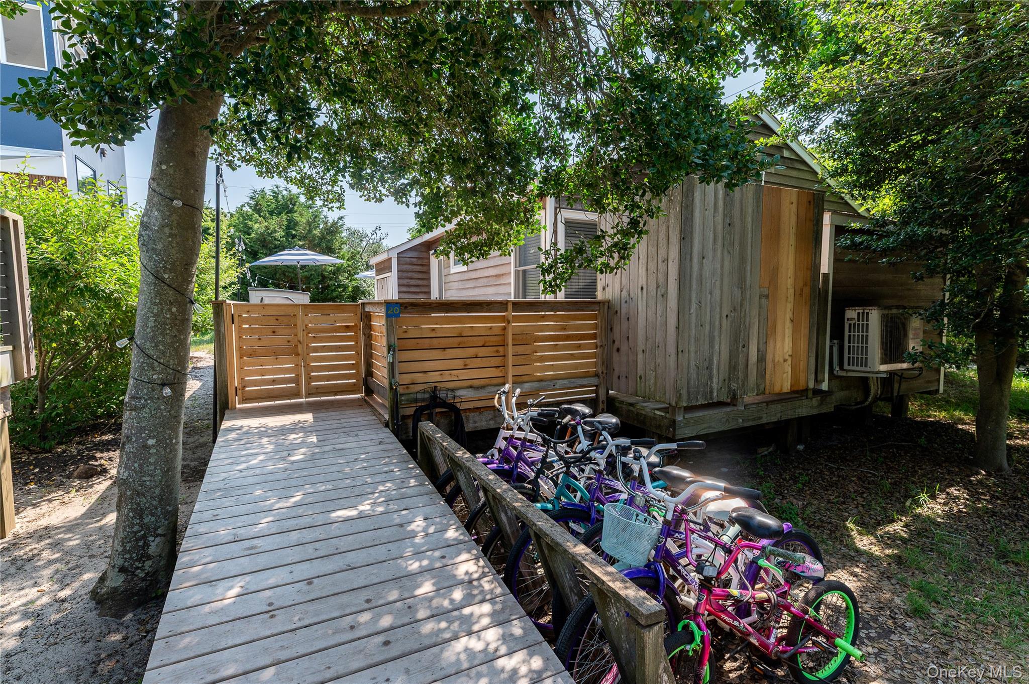 20 Seneca Street – For Sale photo 3