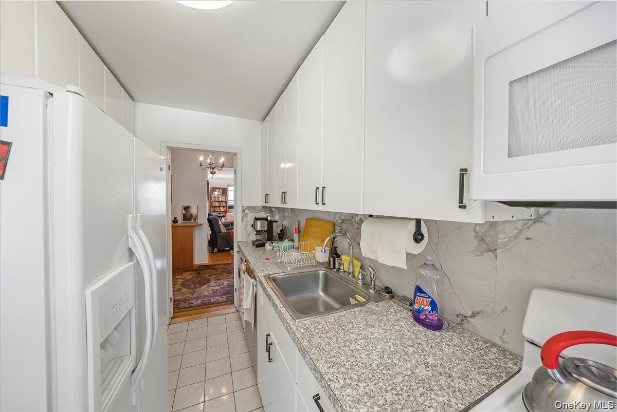 67-66 108th Street, Unit B31 photo 24
