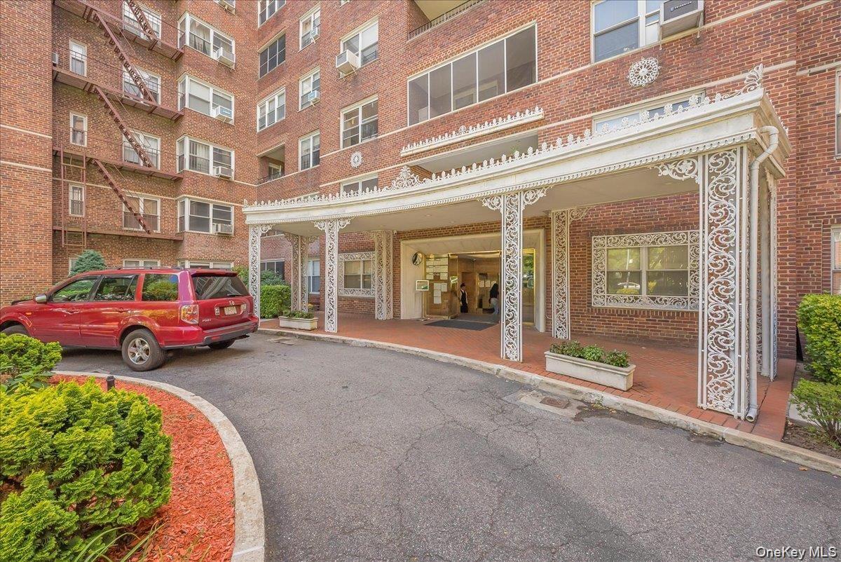 67-66 108th Street, Unit B31 photo 35
