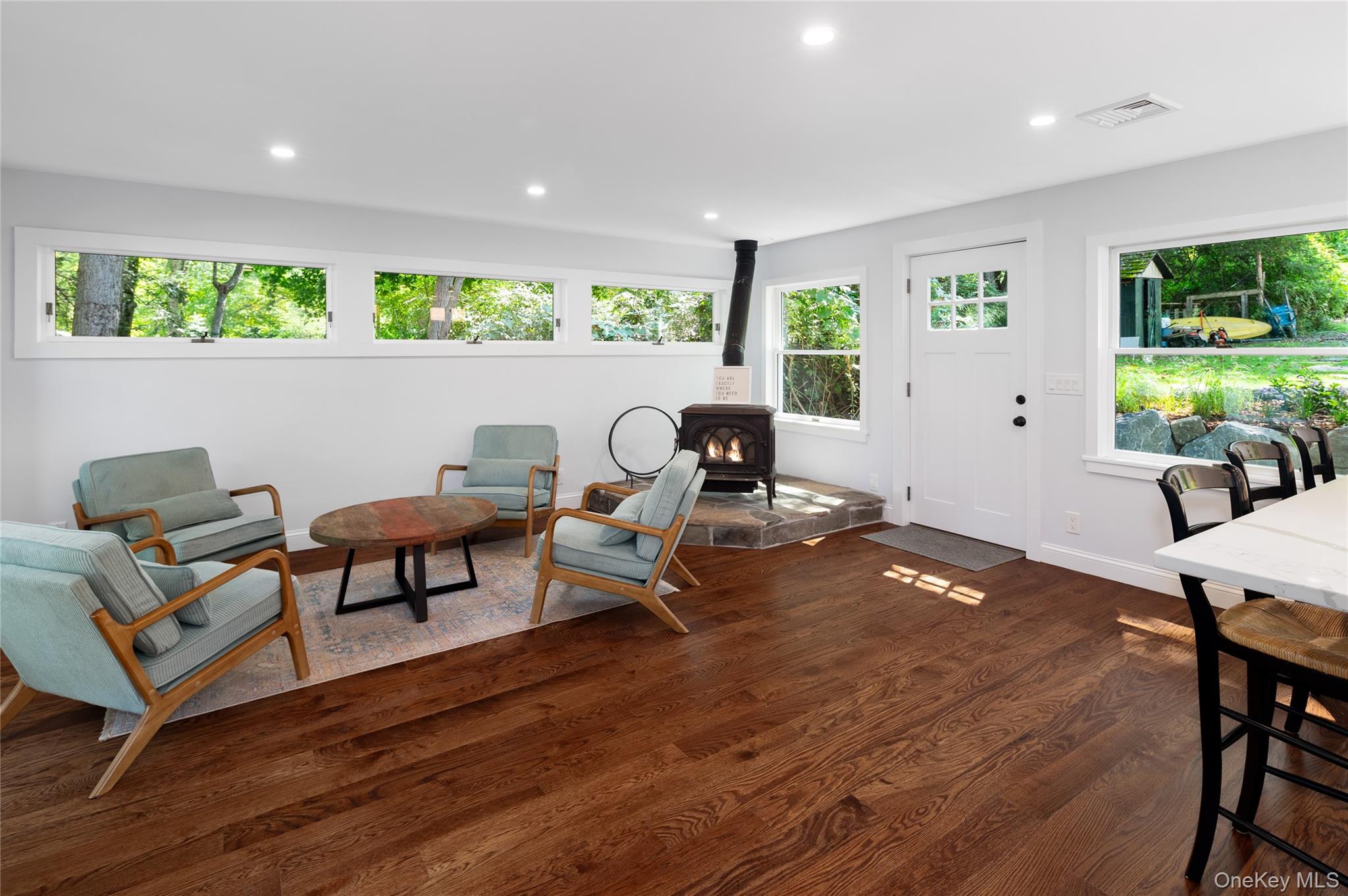 9 S Shore Drive – For Rent photo 4