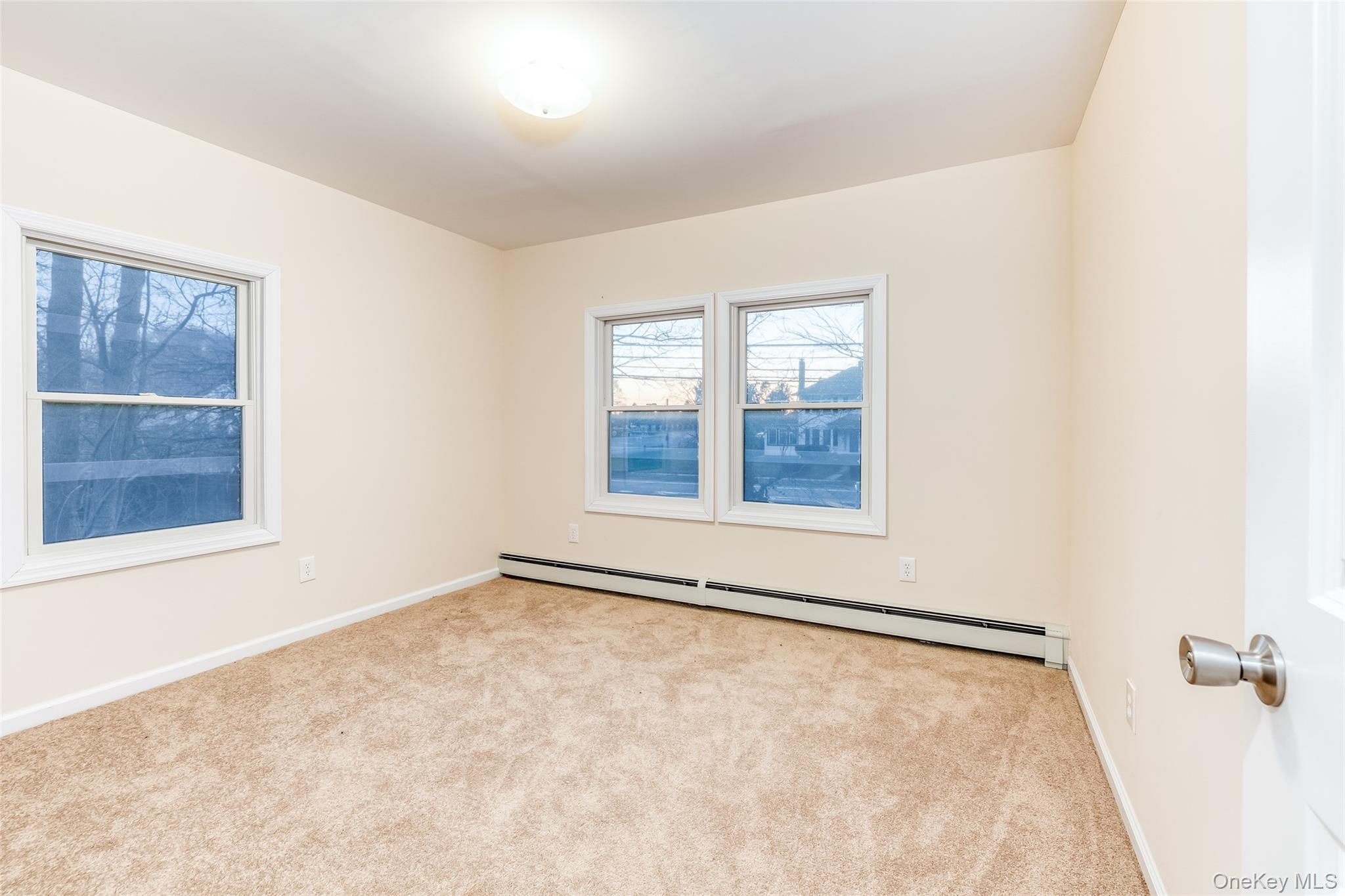 30170 Main Road – For Sale photo 9
