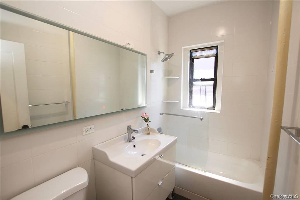 43-33 48 Street, Unit 6D photo 9