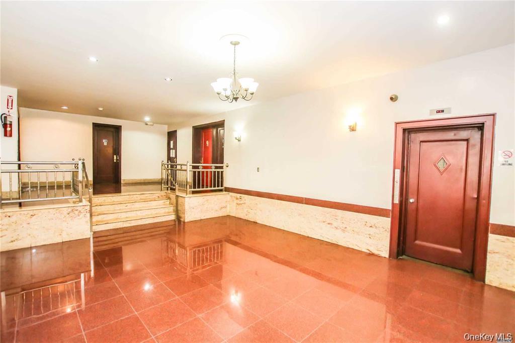 4333 48th Street, Unit 4H photo 8