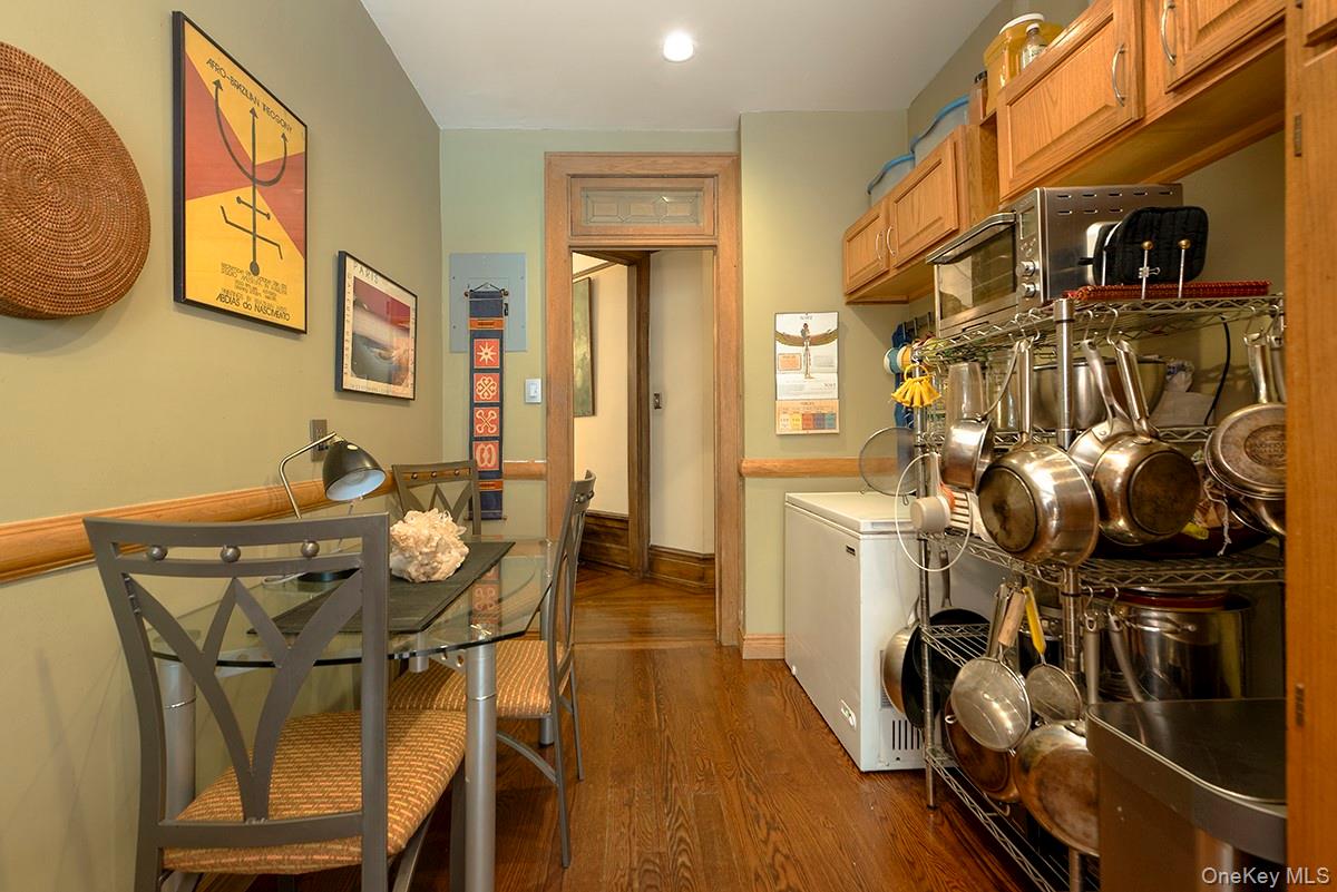 800 Riverside Drive, Unit 1G photo 8