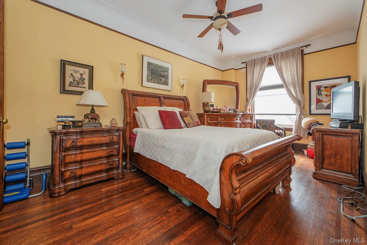 800 Riverside Drive, Unit 1G photo 9