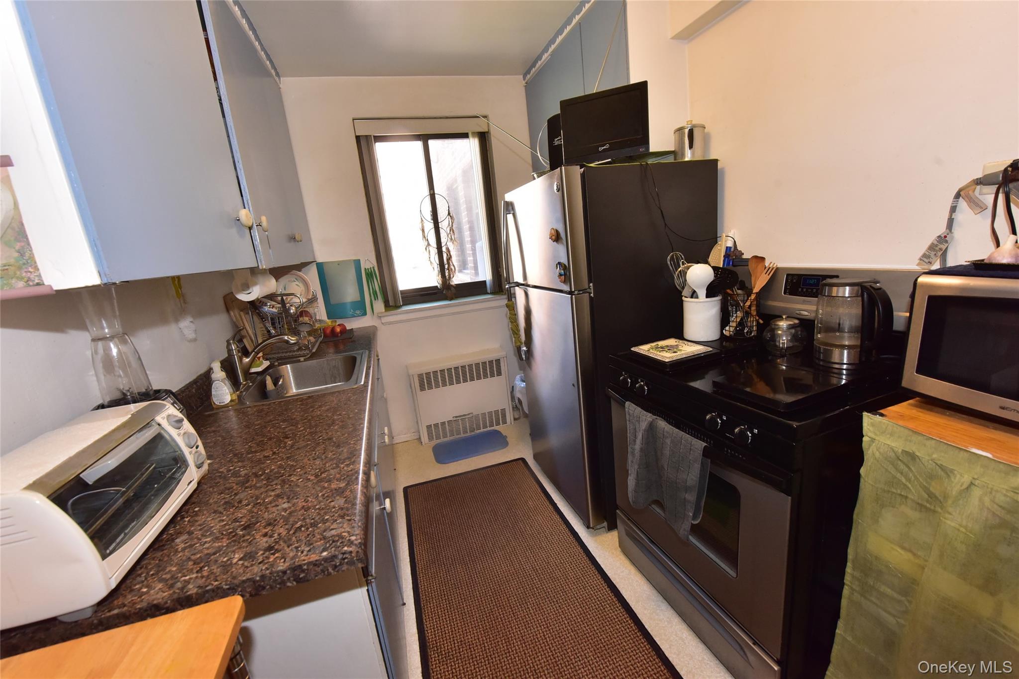 204-15 Foothill Avenue, Unit B77 photo 6