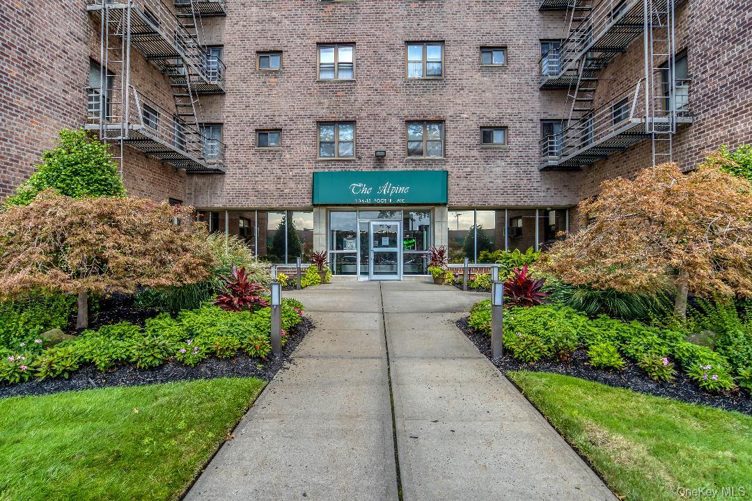 204-15 Foothill Avenue, Unit B77 photo 2