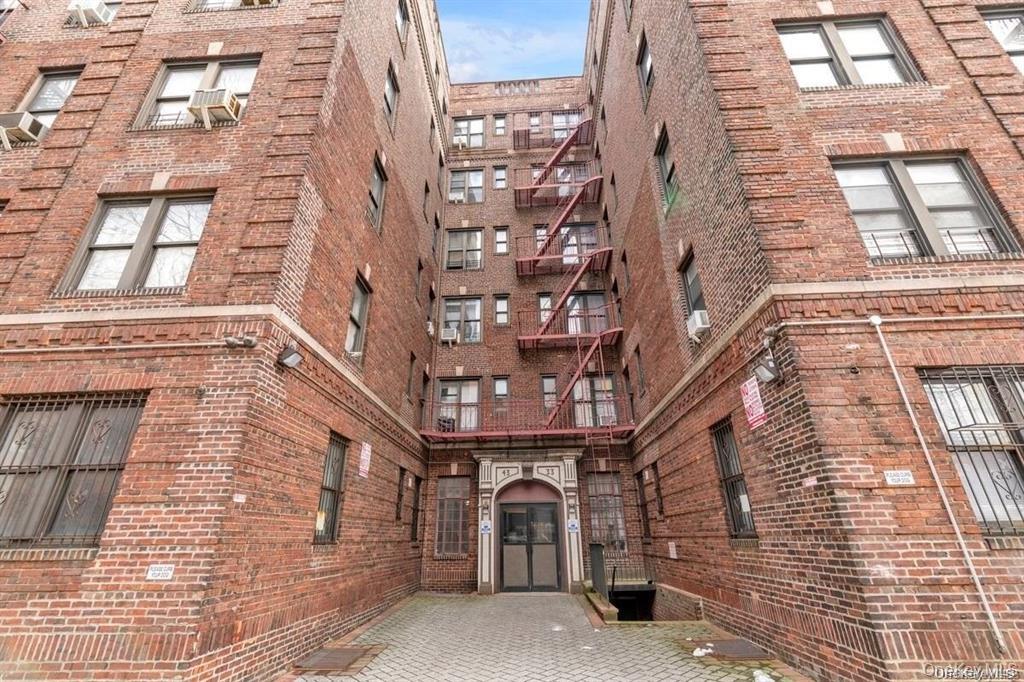 4333 48th Street, Unit 2B