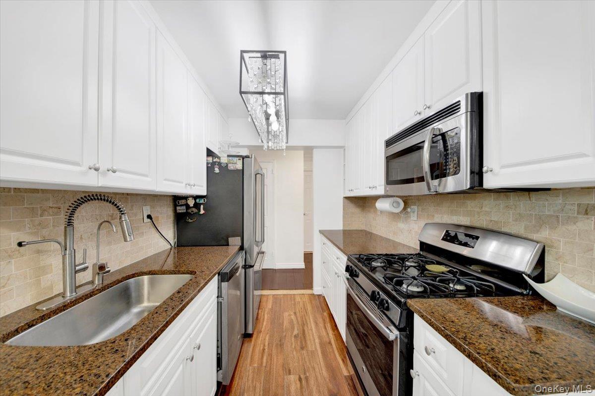 1 Balint Drive, Unit 366 photo 12
