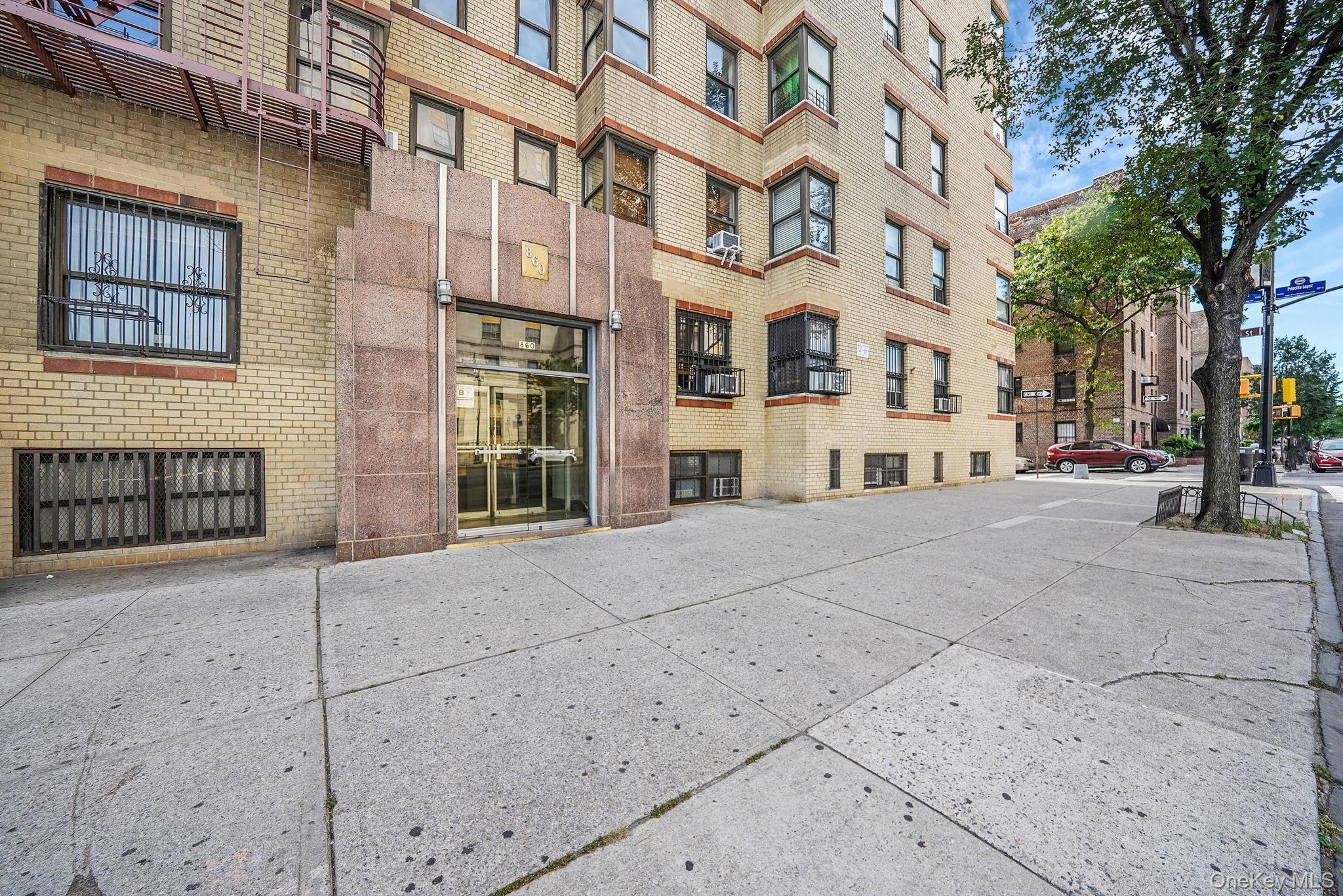 860 Grand Concourse Ave, Unit 2R