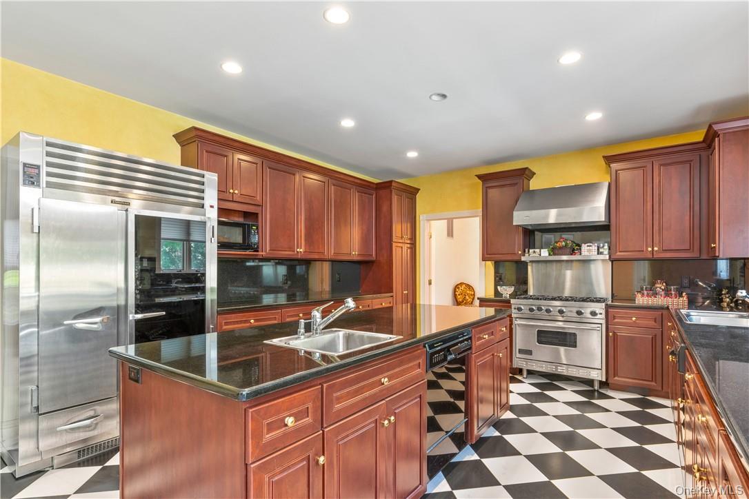 6 Love Lane – For Sale photo 13