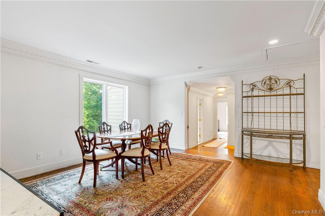 6 Love Lane – For Sale photo 23