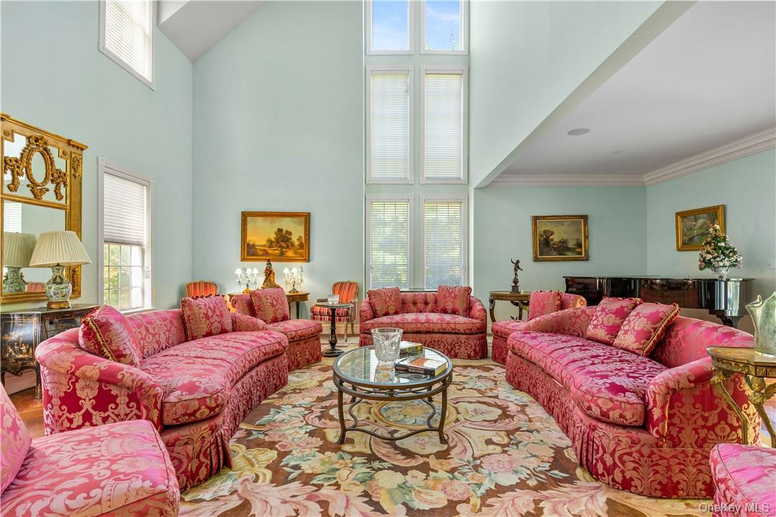 6 Love Lane – For Sale photo 6