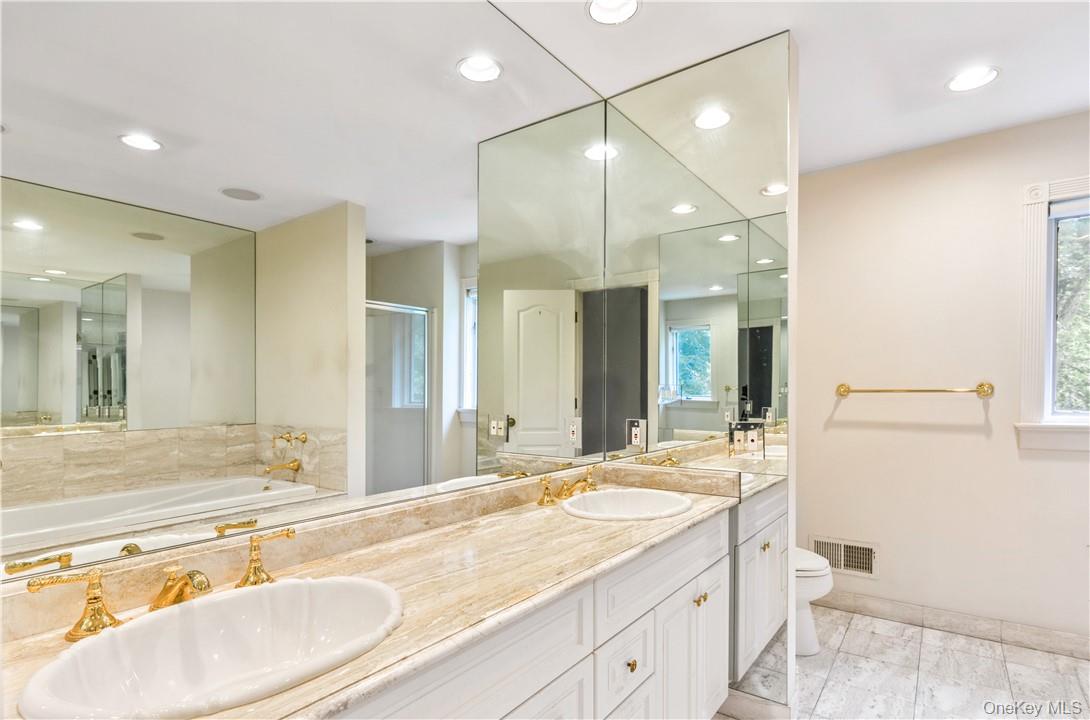 6 Love Lane – For Sale photo 27