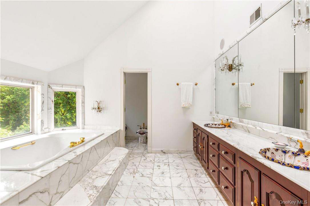 6 Love Lane – For Sale photo 21
