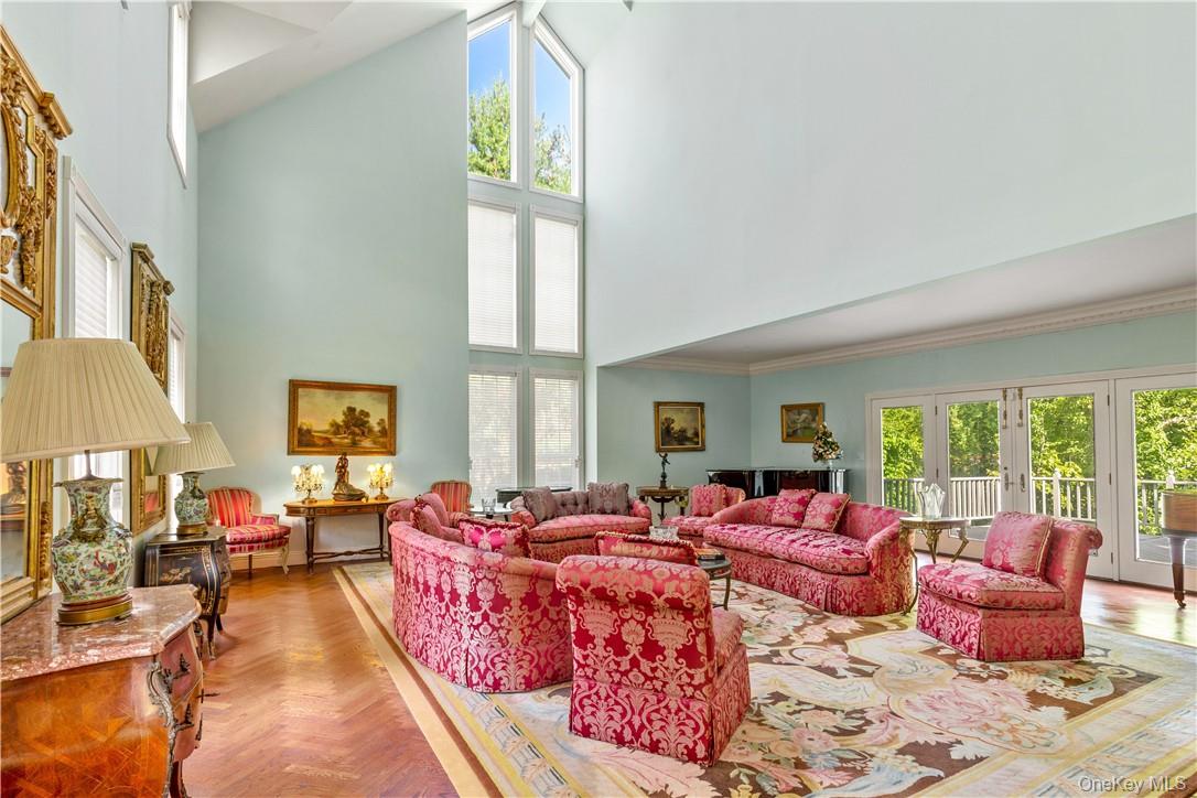 6 Love Lane – For Sale photo 5