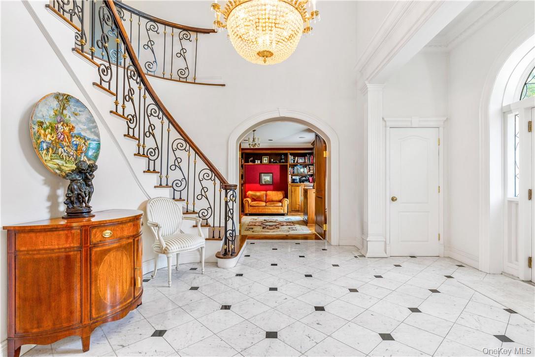 6 Love Lane – For Sale photo 3