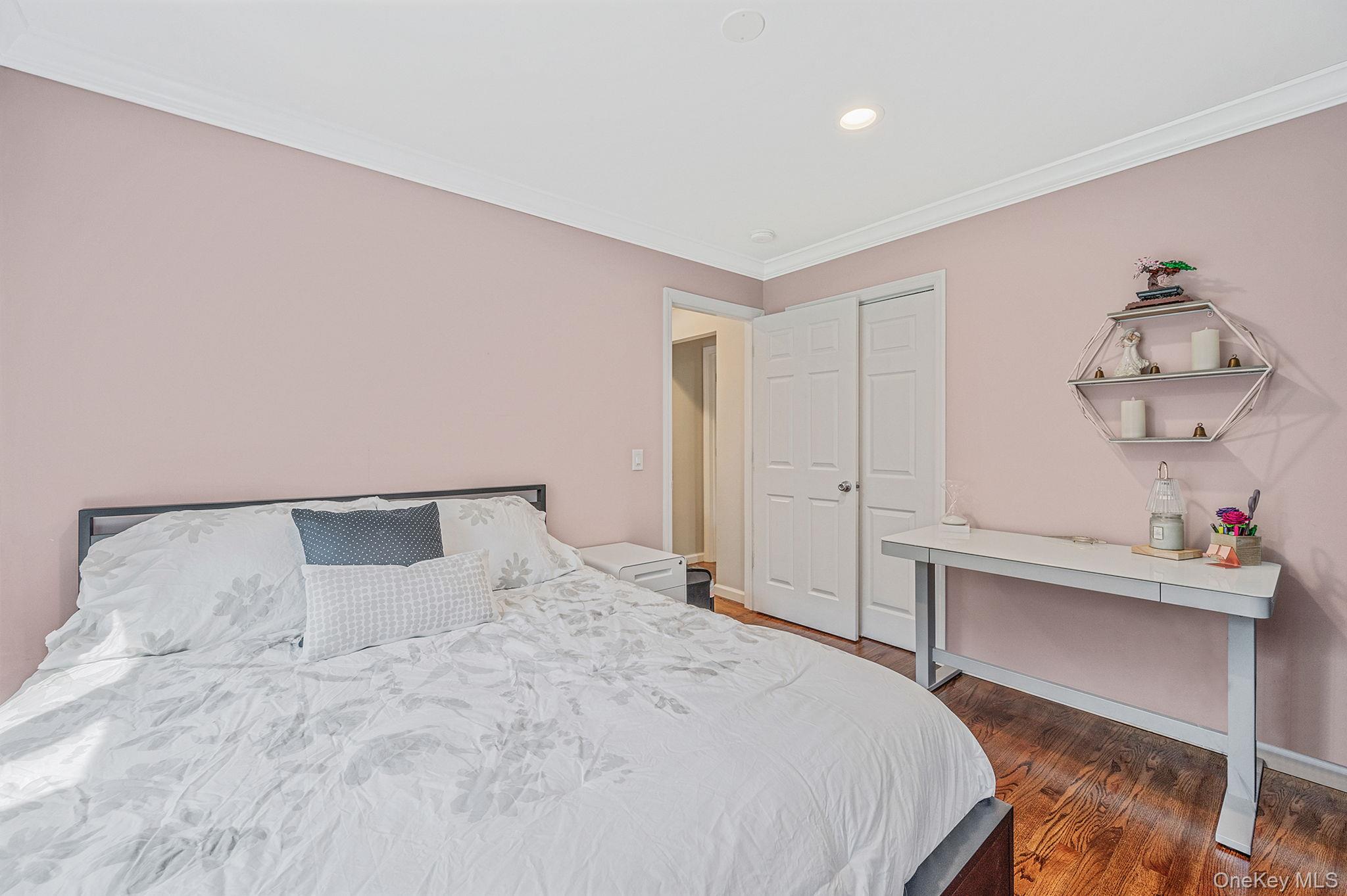 8 Paynes Lane – For Rent photo 16