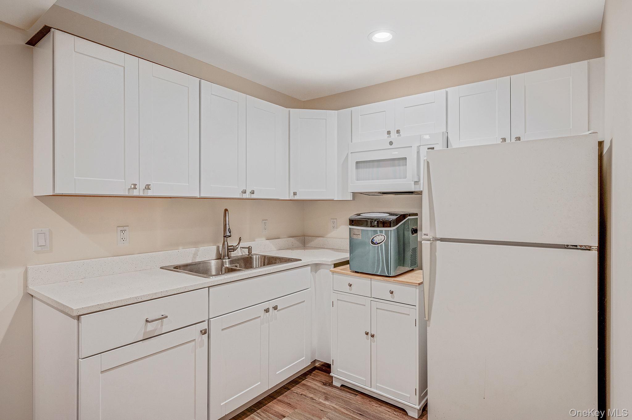 6 Bay Drive – For Rent photo 25