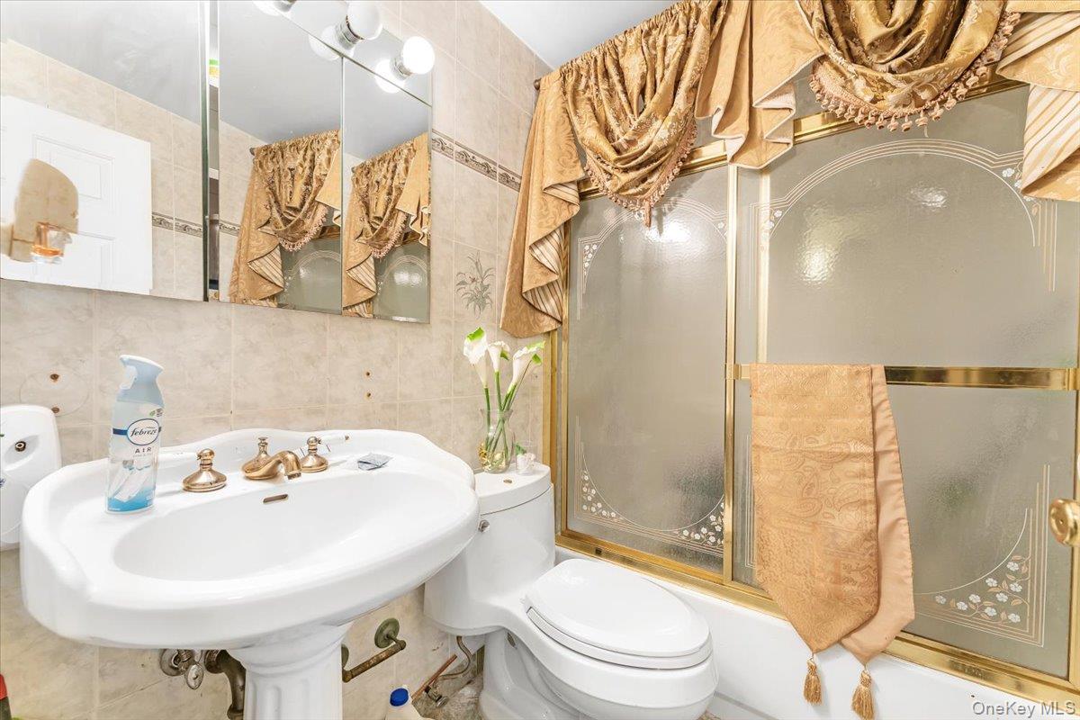 1475 Crotona Place – For Sale photo 15