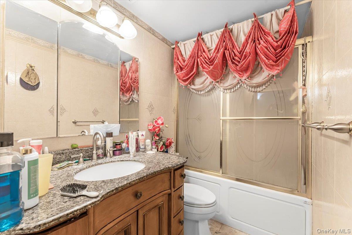 1475 Crotona Place – For Sale photo 18