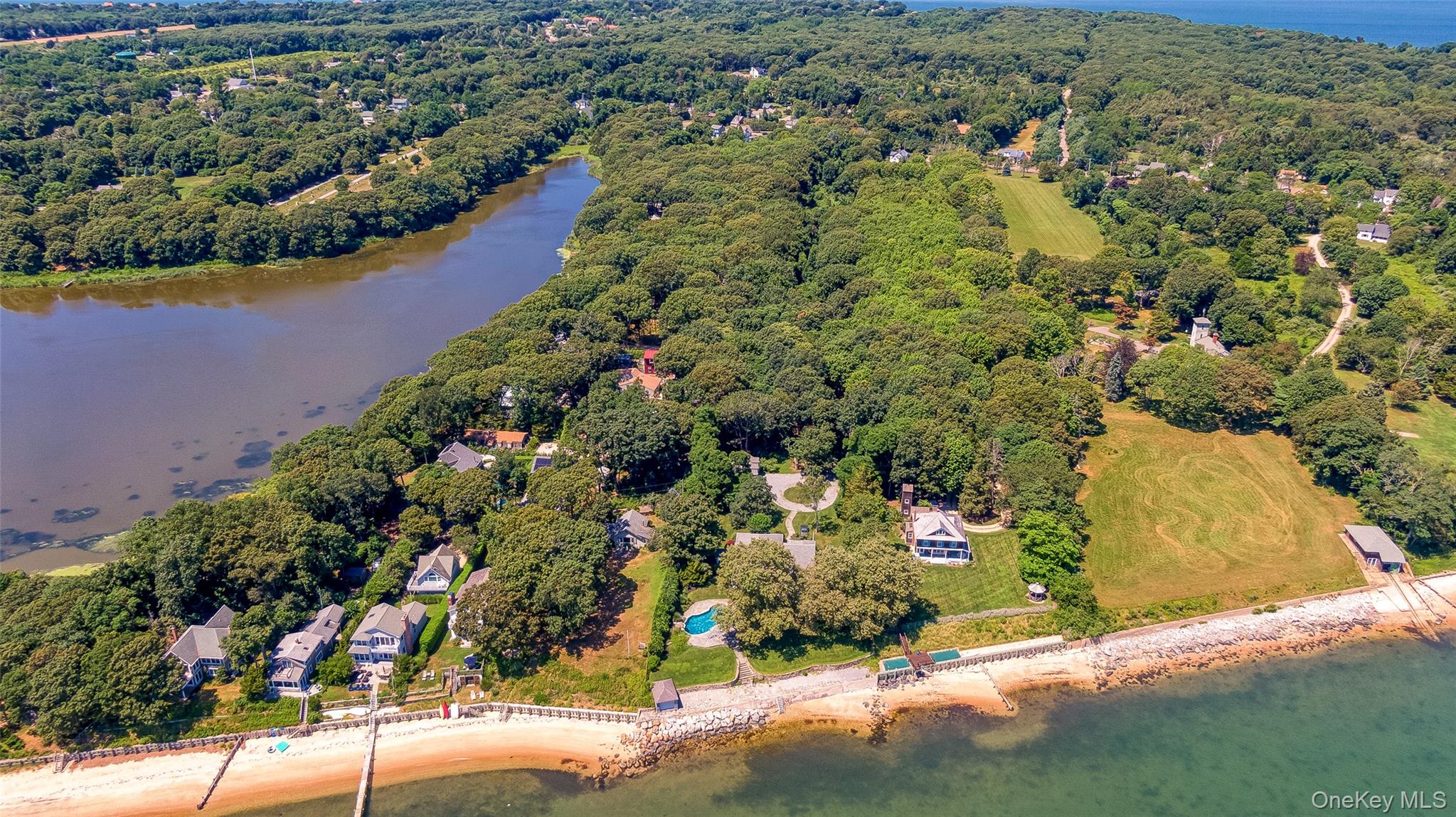 11100 Main Road – For Sale photo 6