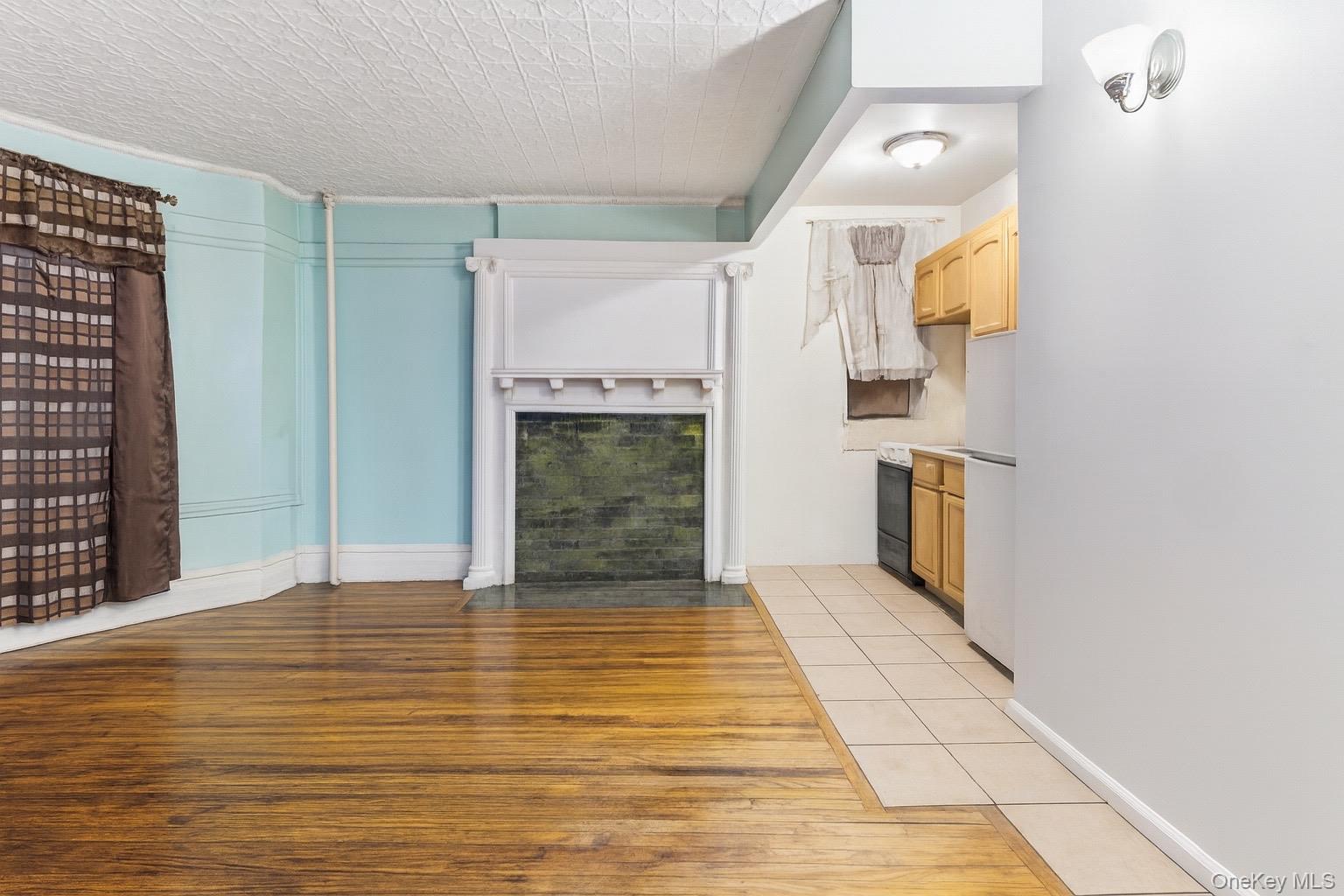 1040 Clay Avenue – For Sale photo 3