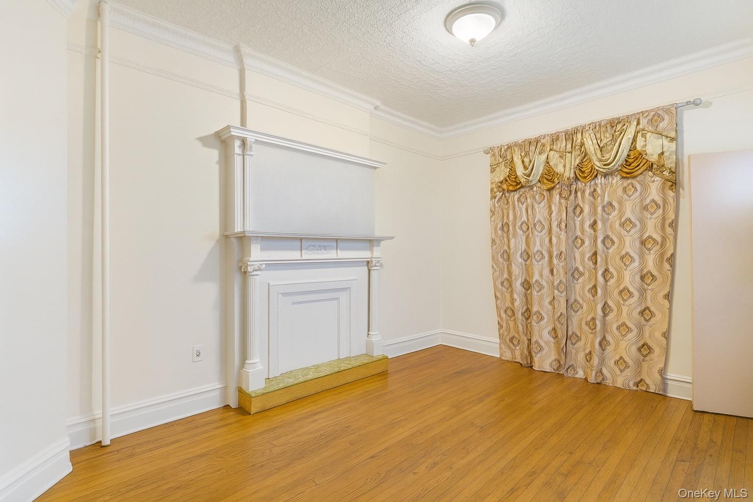 1040 Clay Avenue – For Sale photo 7