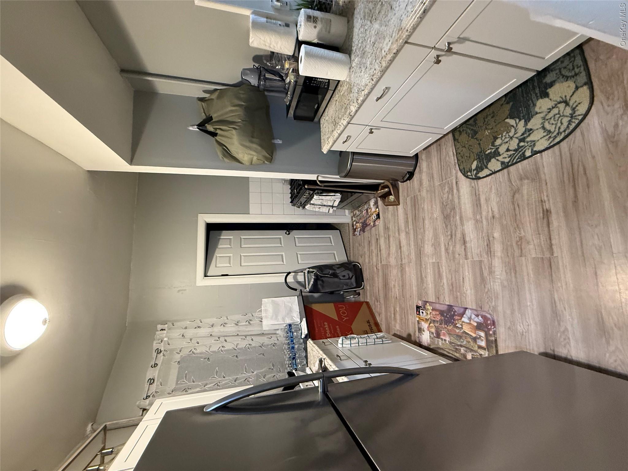 950 Hoe Avenue, Unit 4D photo 3