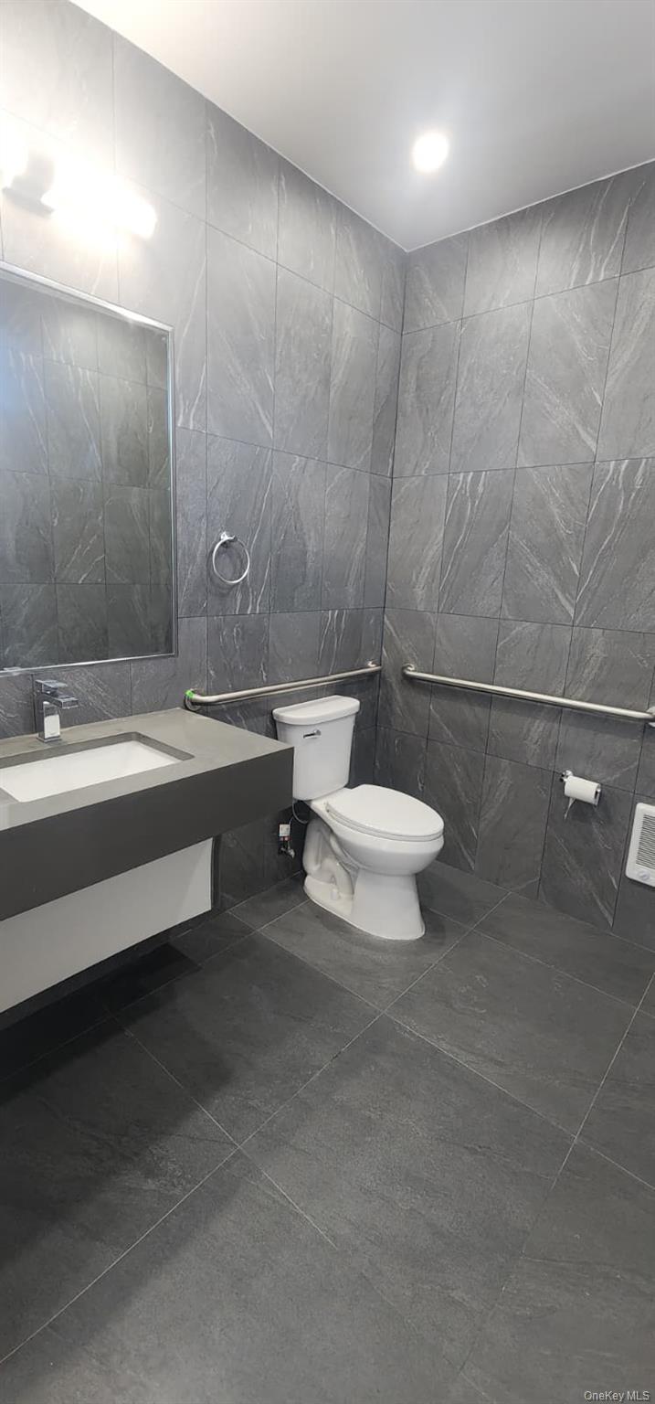 660 Port Washington Boulevard – For Rent photo 15