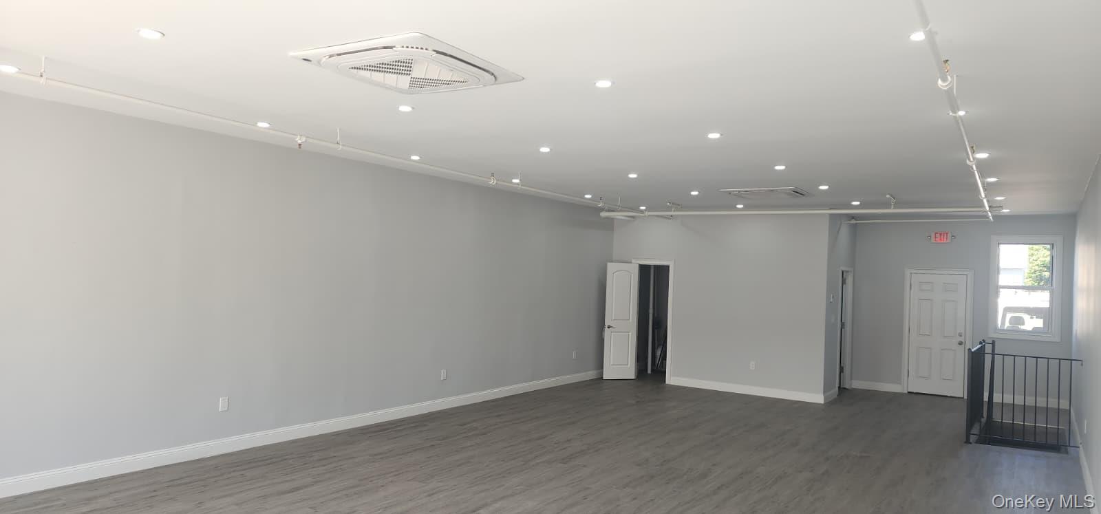 660 Port Washington Boulevard – For Rent photo 9