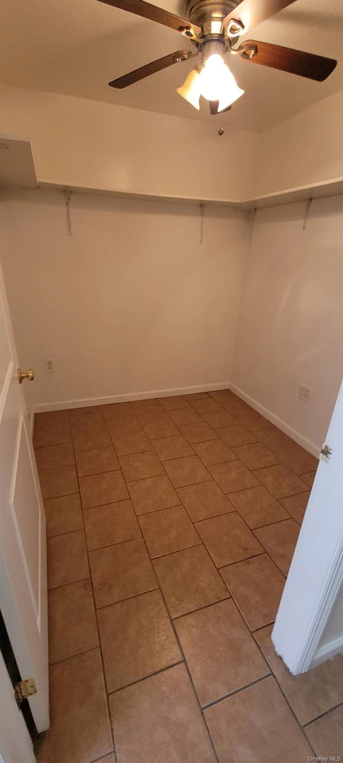 1575 Bathgate Avenue, Unit Comm 3 photo 4