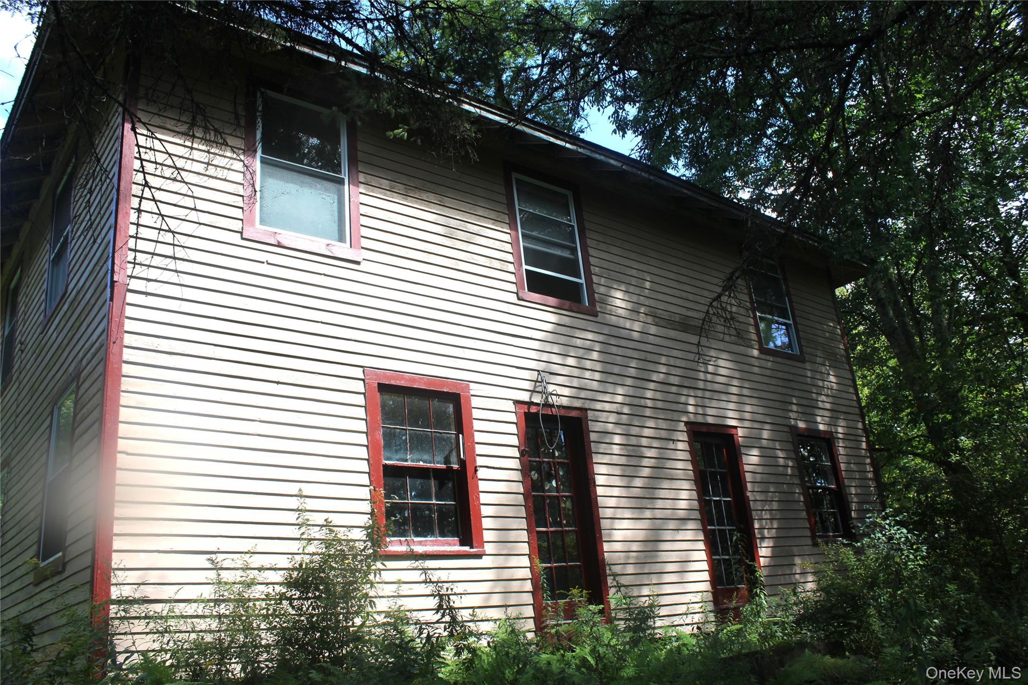 1934 Morton Hill Road – For Sale
