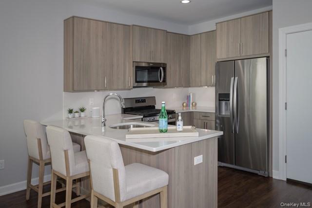 300 Sutton Court, Unit 165 photo 4