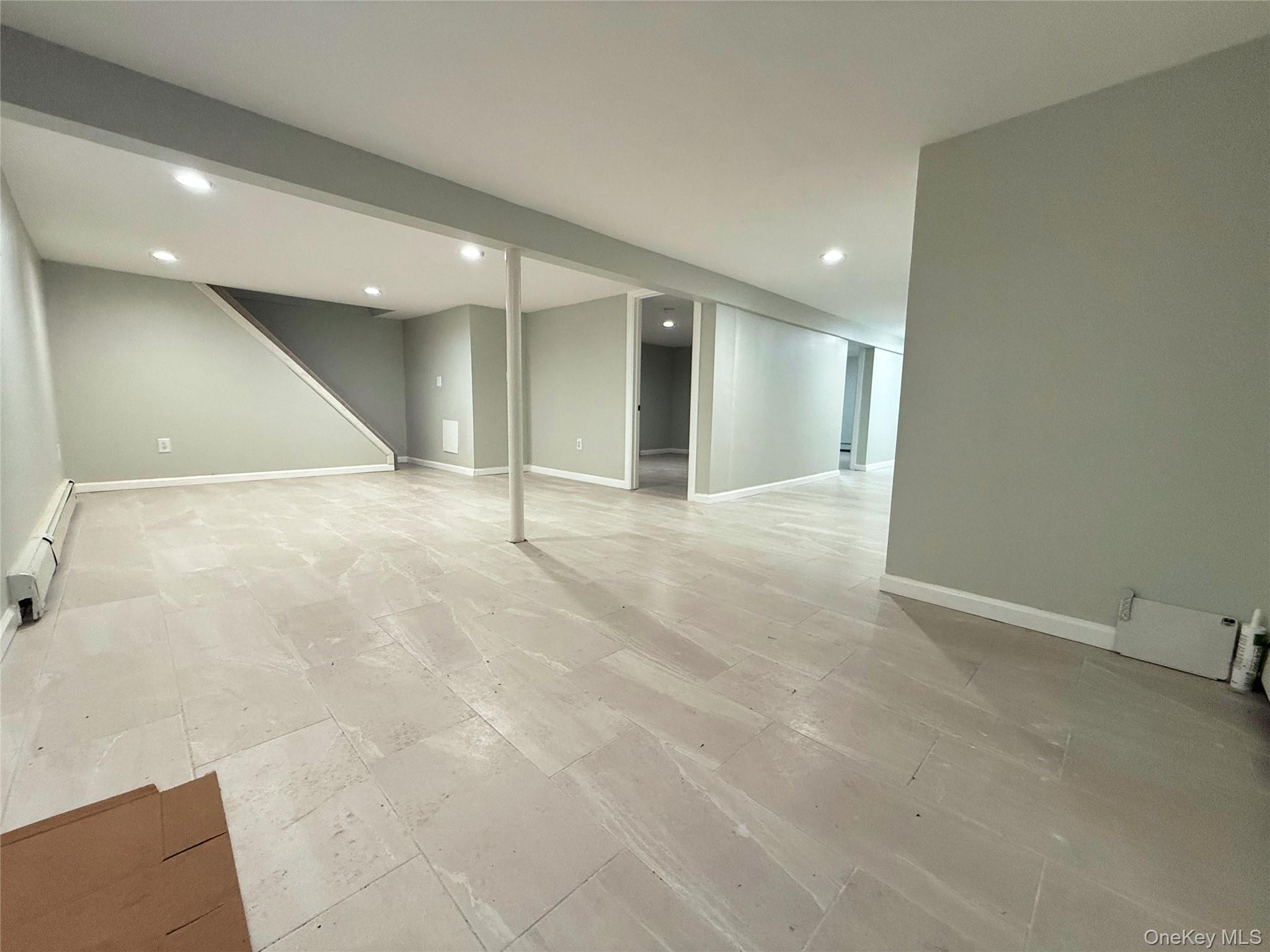 248 E Shore Road – For Sale photo 39