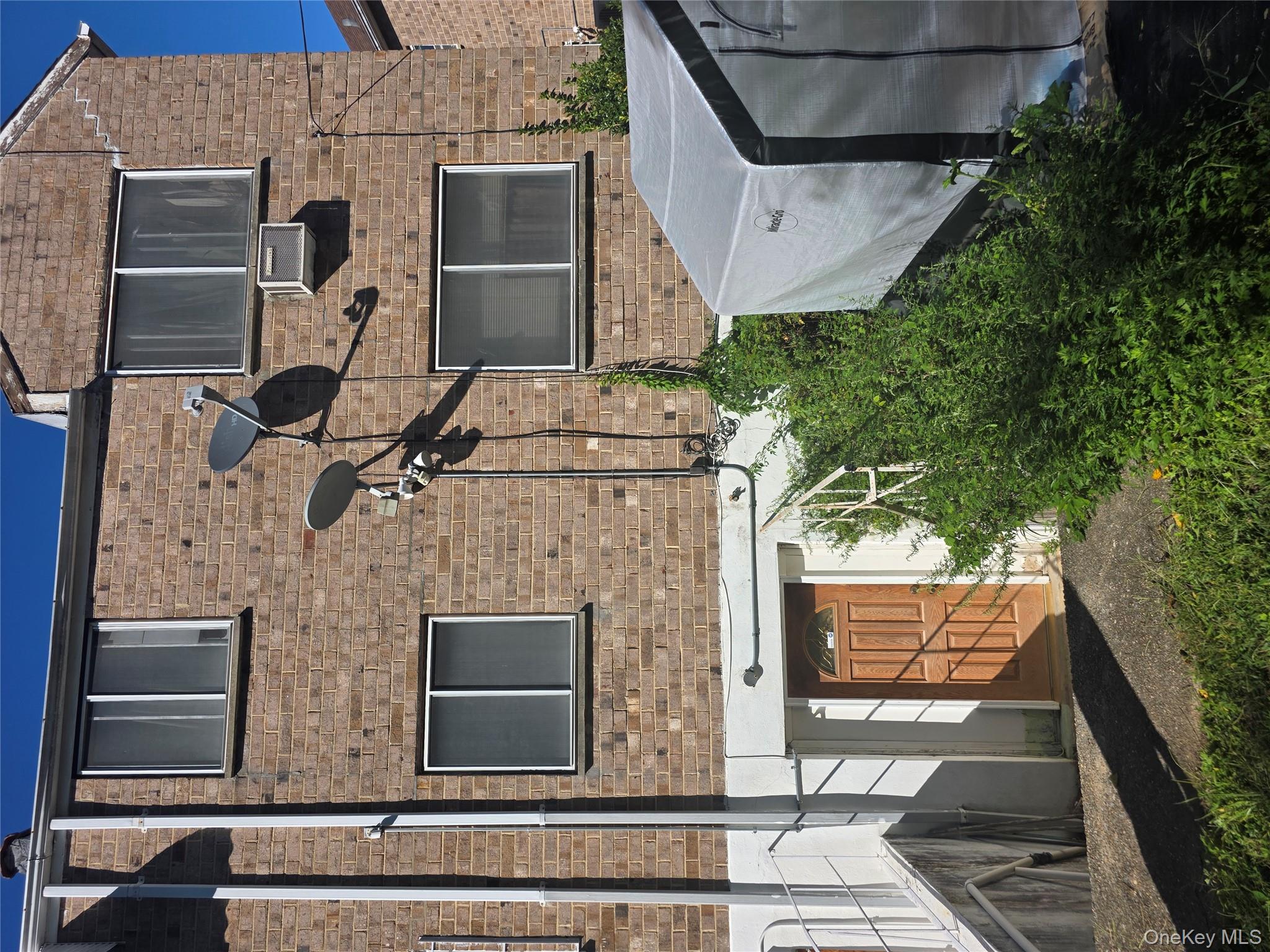186-46 139th Avenue – For Sale photo 2