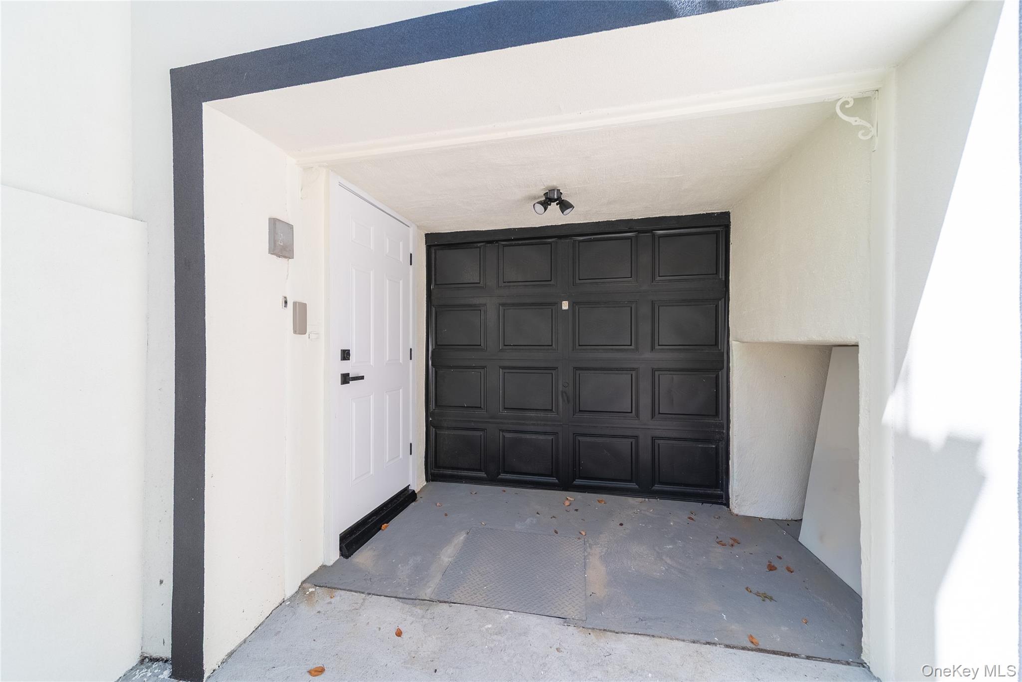 8632 Midland Parkway – For Sale photo 3