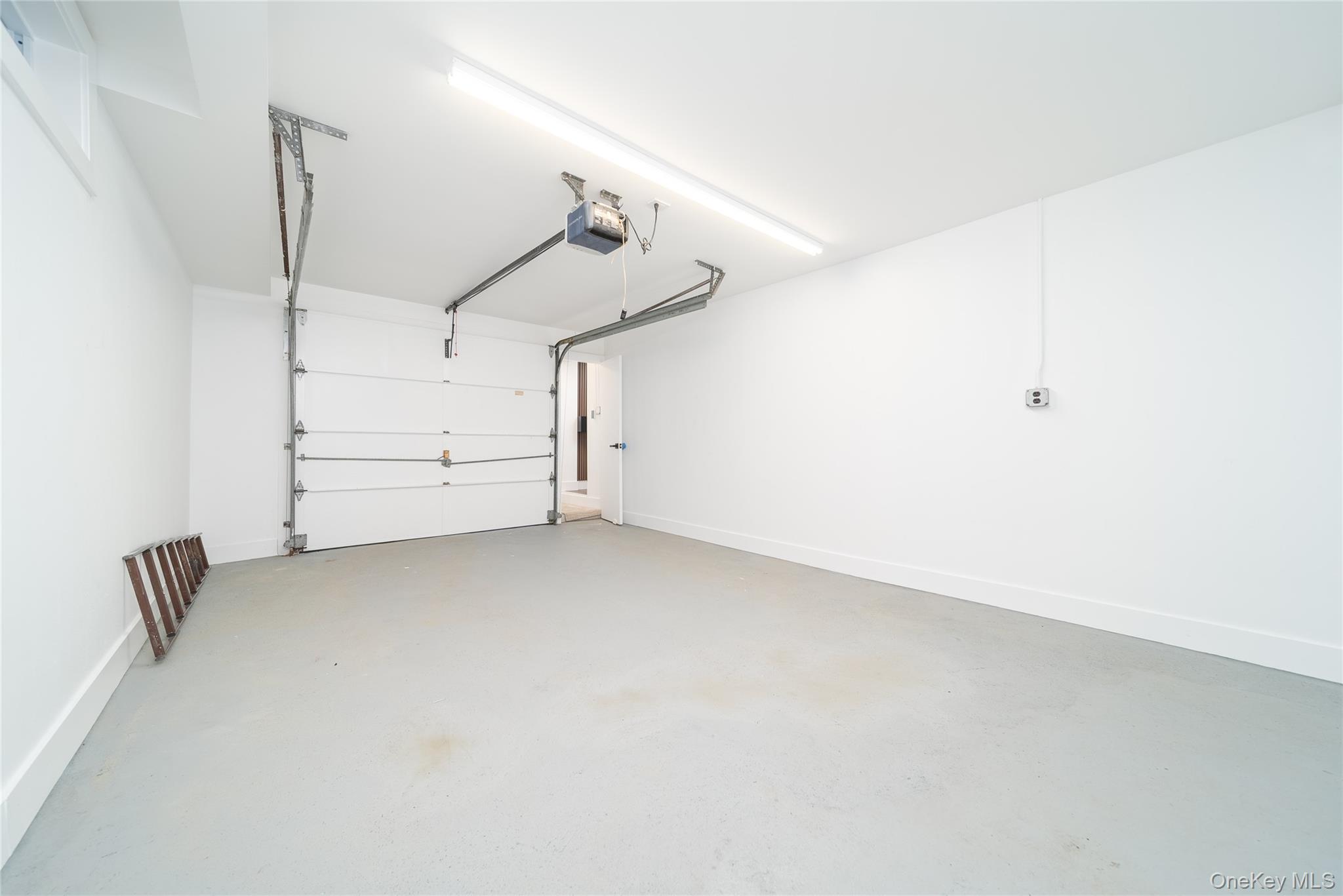 8632 Midland Parkway – For Sale photo 23