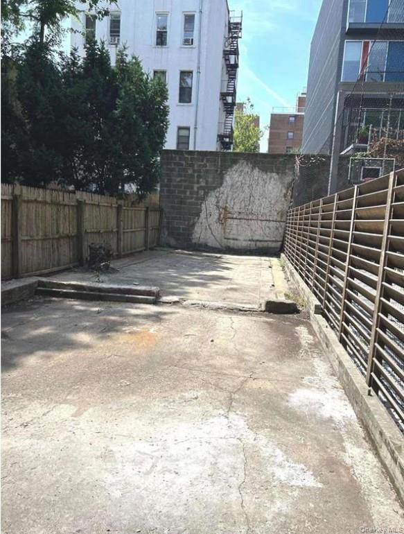 344 E 116th Street, Unit 1 photo 9