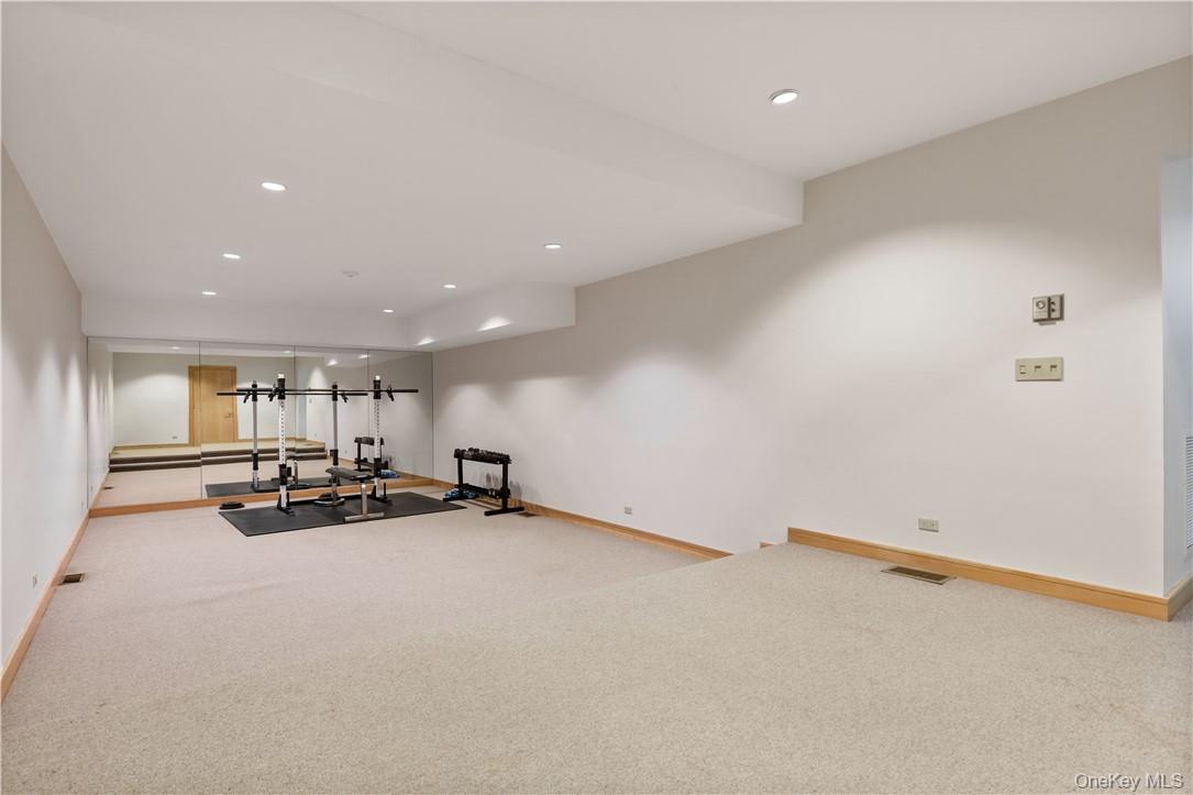 40 Polly Park Road – For Sale photo 33