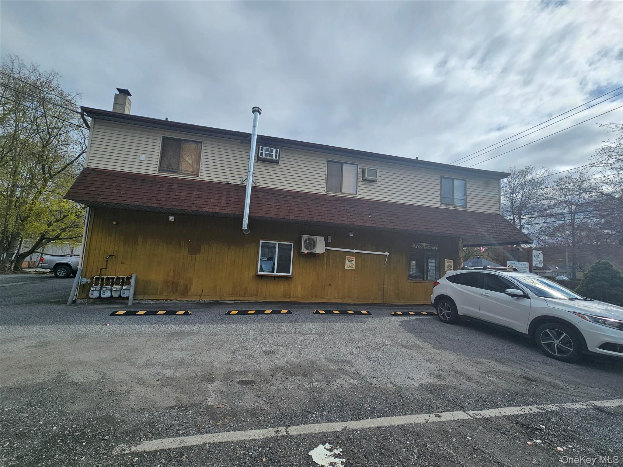 93 Windermere Avenue – For Rent photo 14