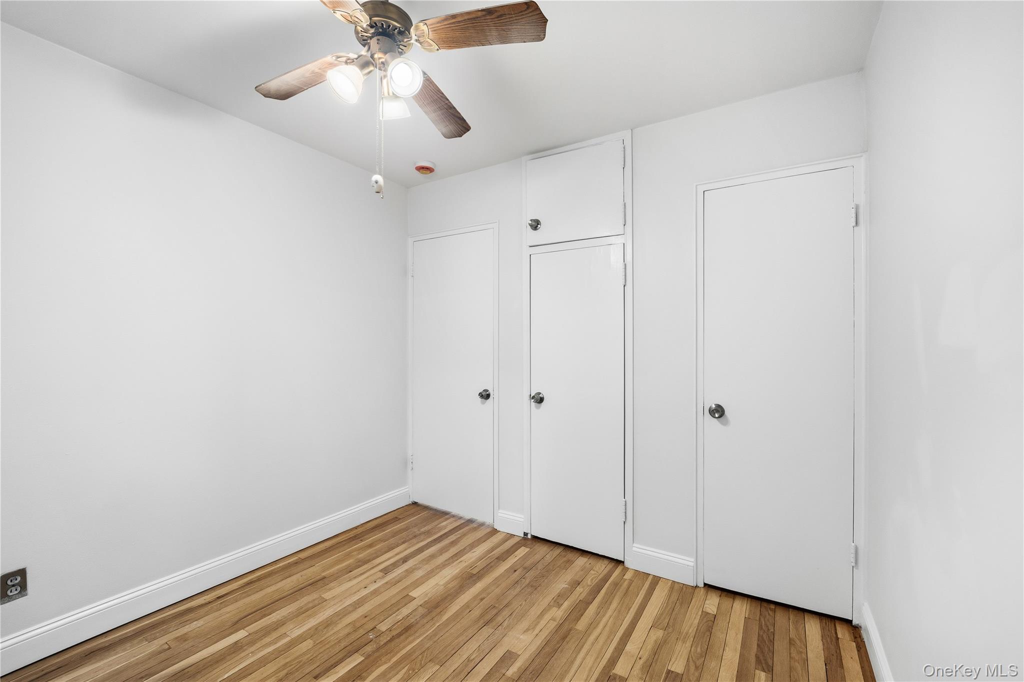 228-08 Stronghurst Avenue, Unit Lower photo 13