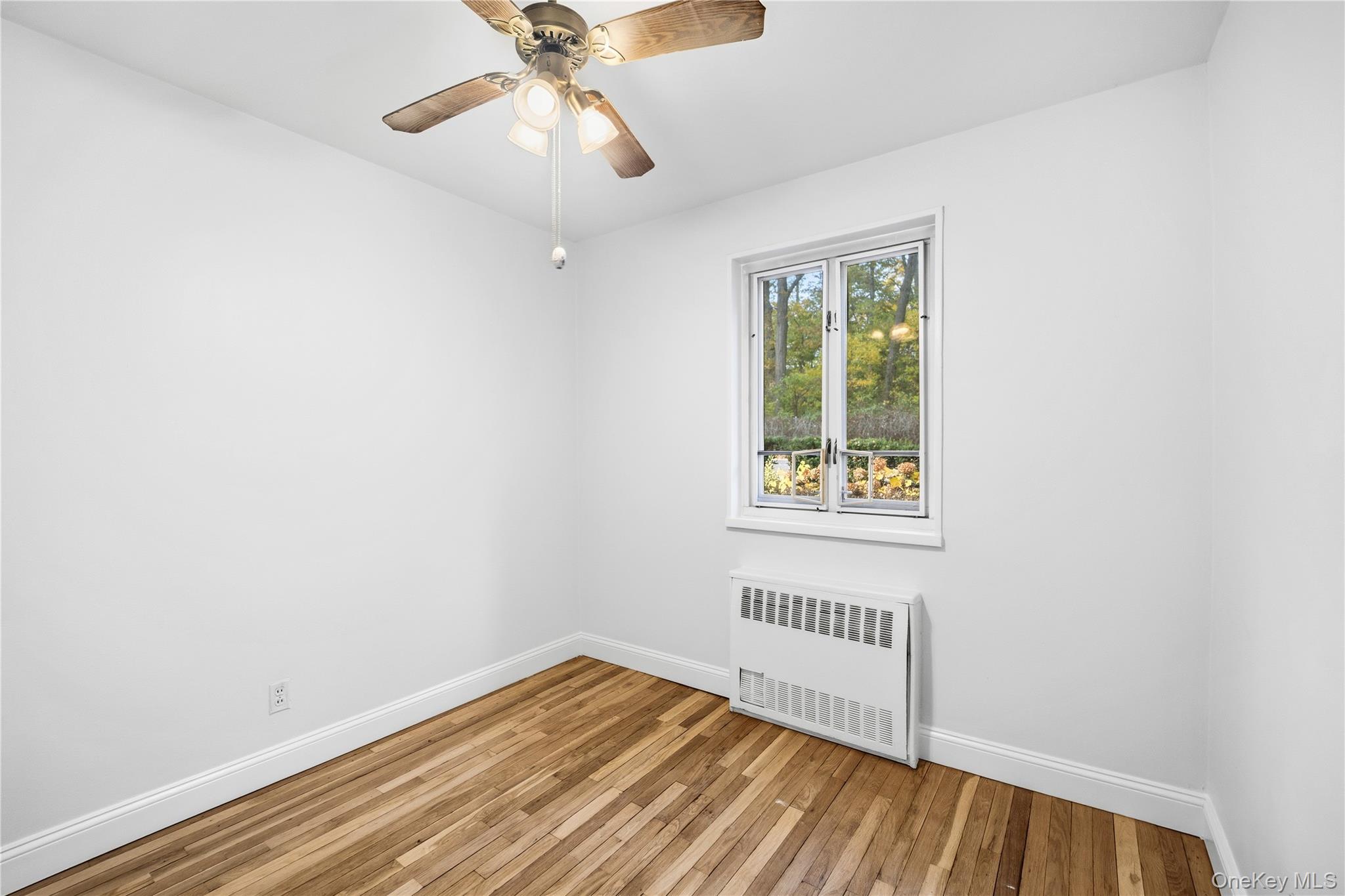 228-08 Stronghurst Avenue, Unit Lower photo 12