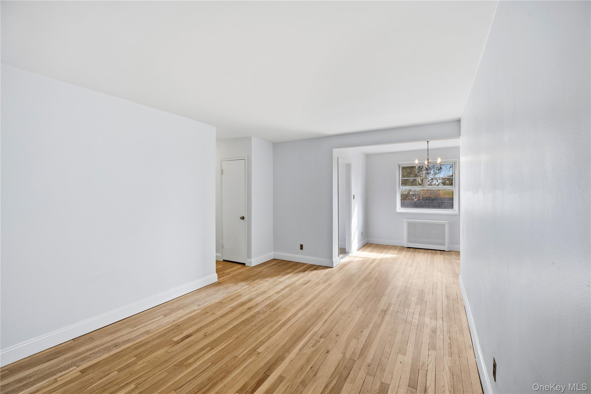 228-08 Stronghurst Avenue, Unit Lower photo 4
