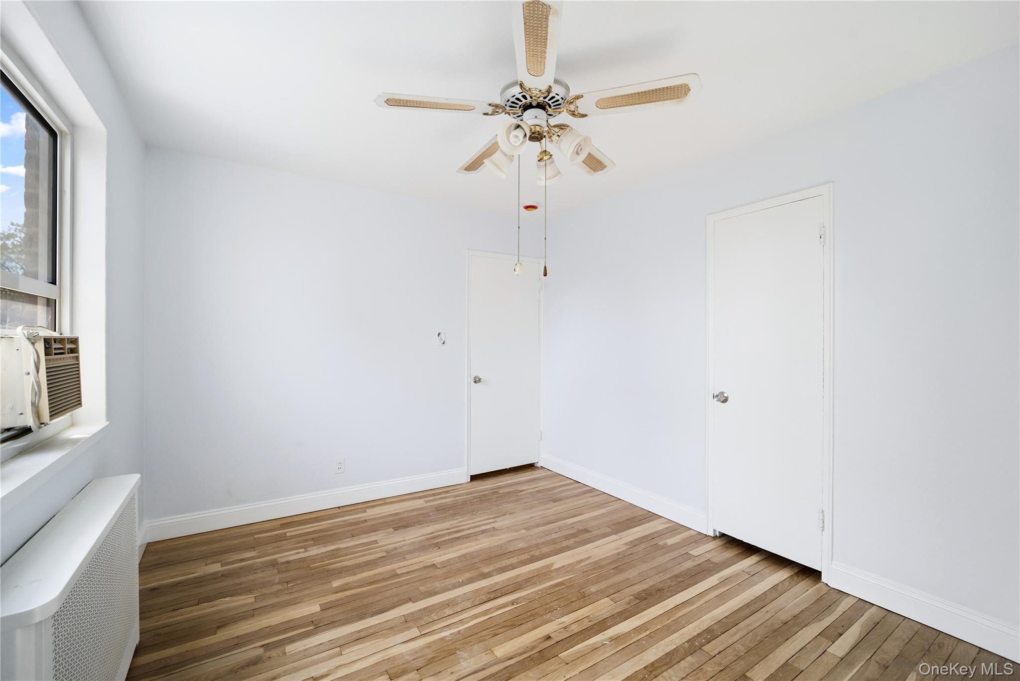228-08 Stronghurst Avenue, Unit Lower photo 17