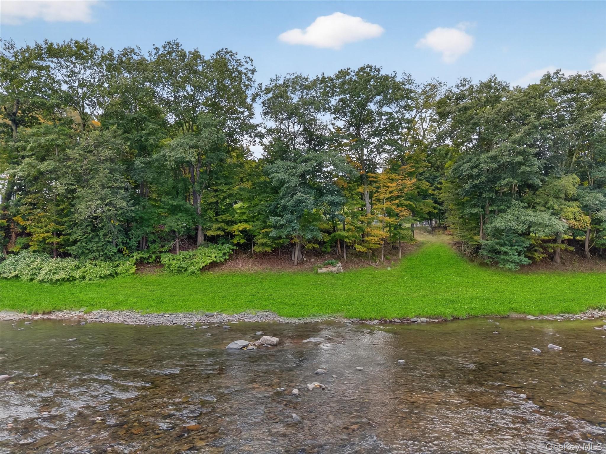 1657 River Road – For Sale photo 43
